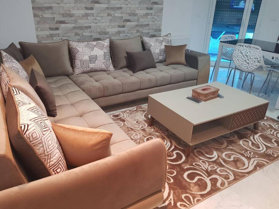 Lovely Apartment Near Tunis Mall - Lac2 ตูนิส ภายนอก รูปภาพ